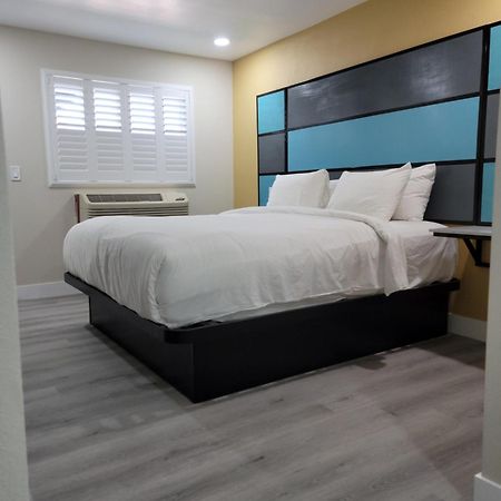 Quality Inn Victorville - Hesperia I-15 מראה חיצוני תמונה