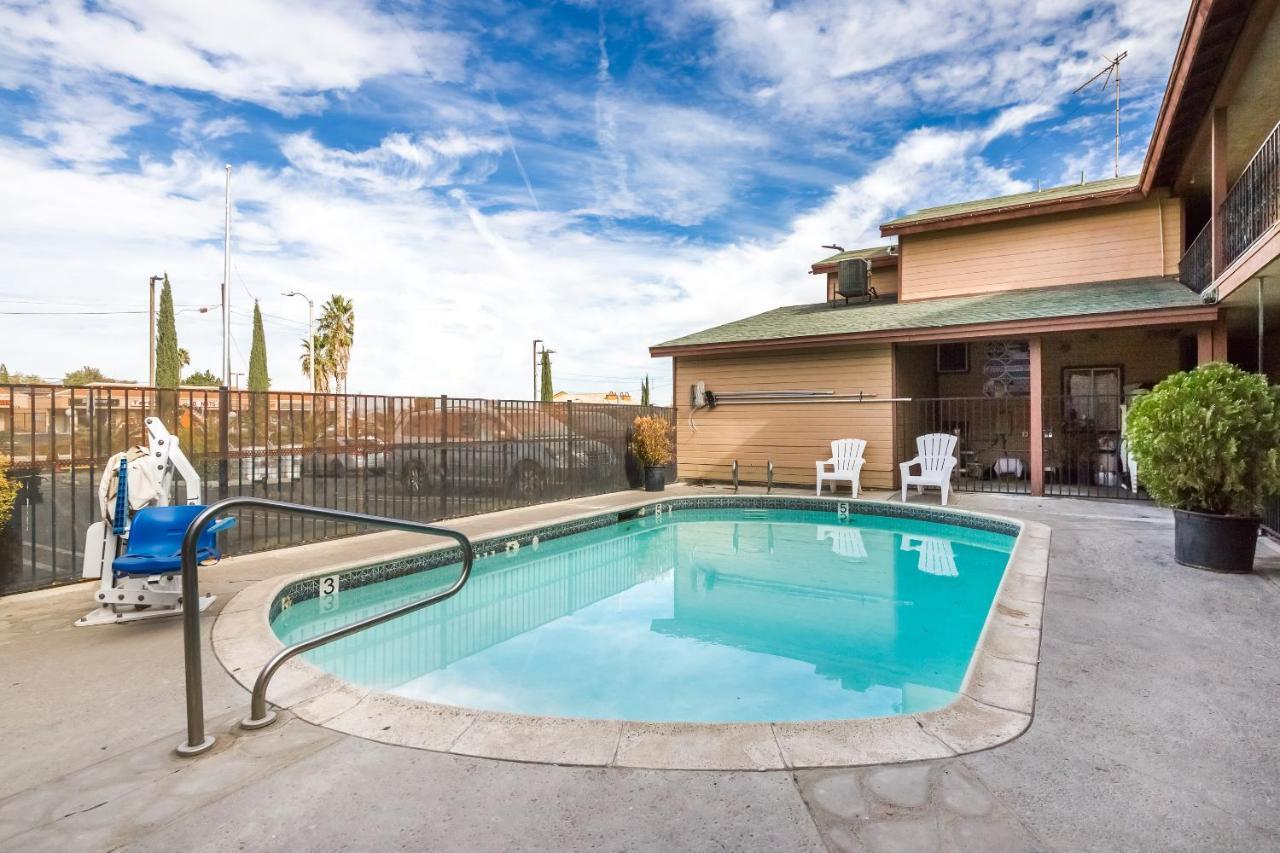 Quality Inn Victorville - Hesperia I-15 מראה חיצוני תמונה